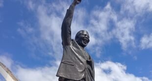 ramaphosa-unveils-mandela,-tambo’s-statues-in-durban-–-xavier-radio-ug